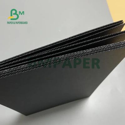 Black Corrugate E Flute Cardboard Sheet For Carton Packing 502mm X 693mm