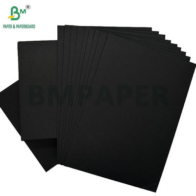 300gsm 400gsm Black Card Board Paper For Wine Boxes Odourless 700 x 1000mm