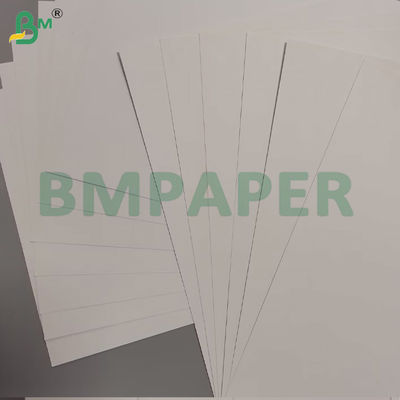 70 * 100cm Uncoated Bond Paper Offset Printing High Brightness Sheet